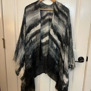 Chic Black and Gray Open Front Kimono